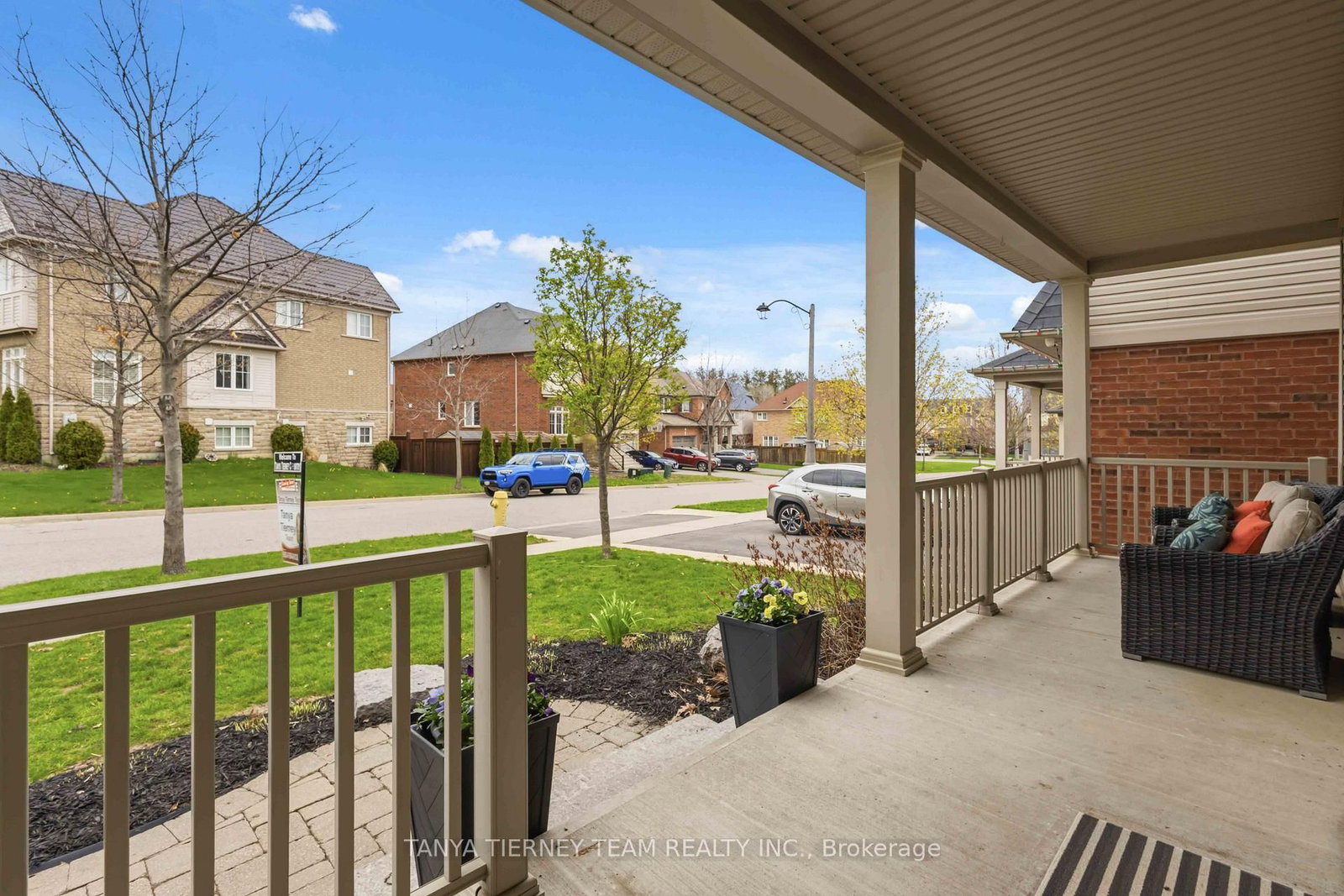 2315 Hackett Place - Photo 4
