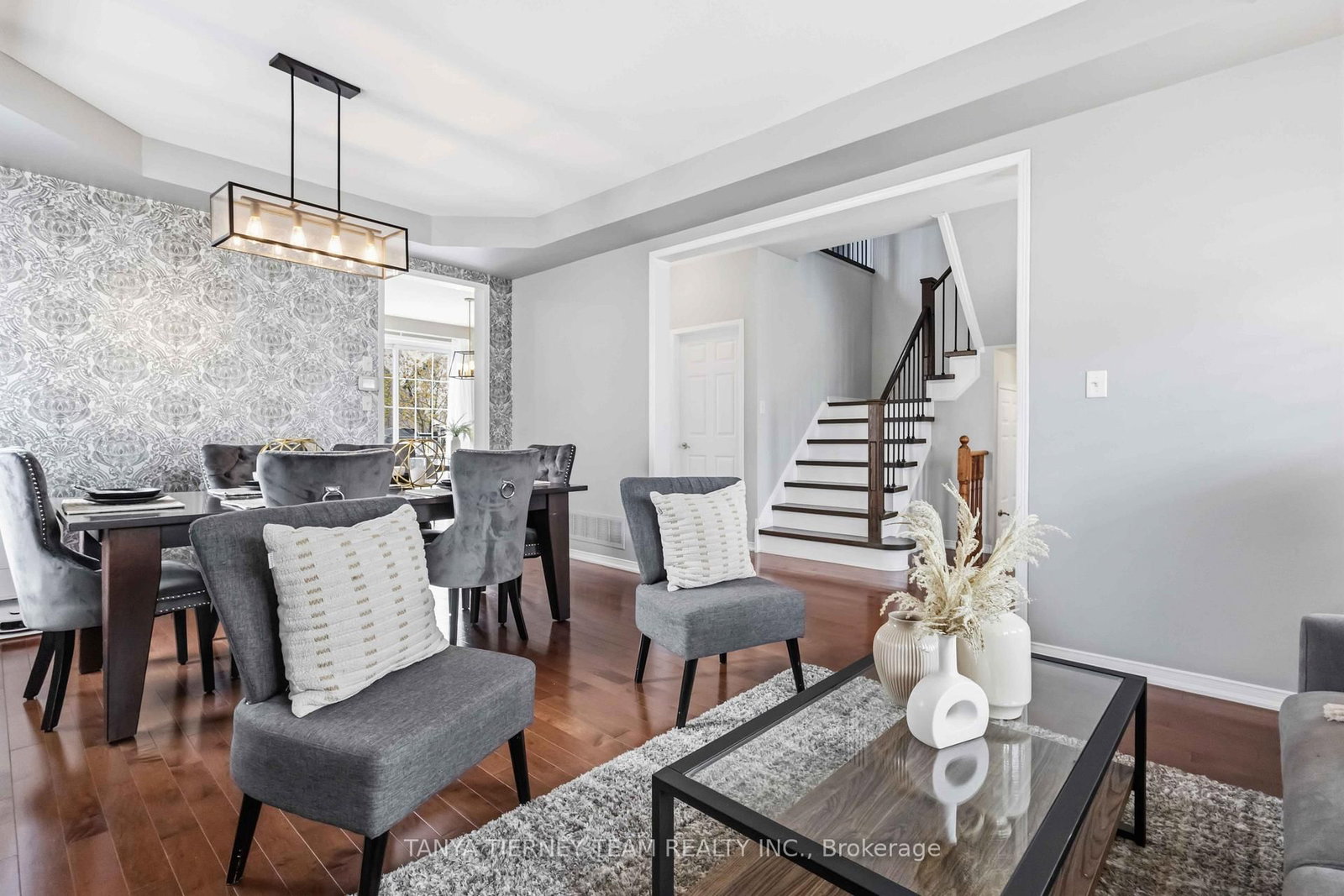 2315 Hackett Place - Photo 8