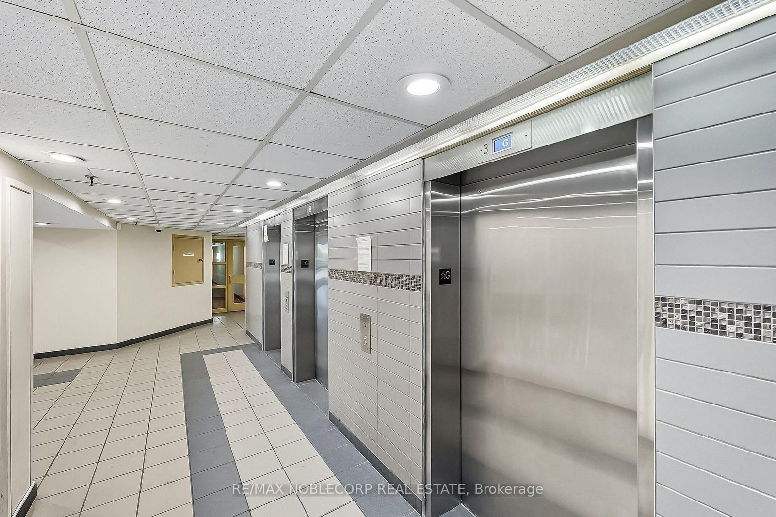 1603-400 Mclevin Avenue, Toronto, ON, photo 3
