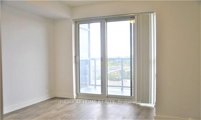 151 Village Green Square, Unit 809 - Photo 11