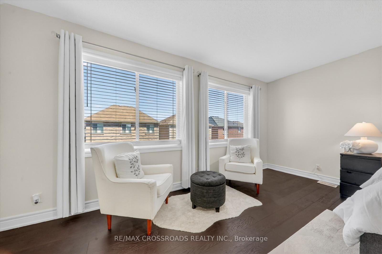 98 Britannia Avenue E - Photo 27