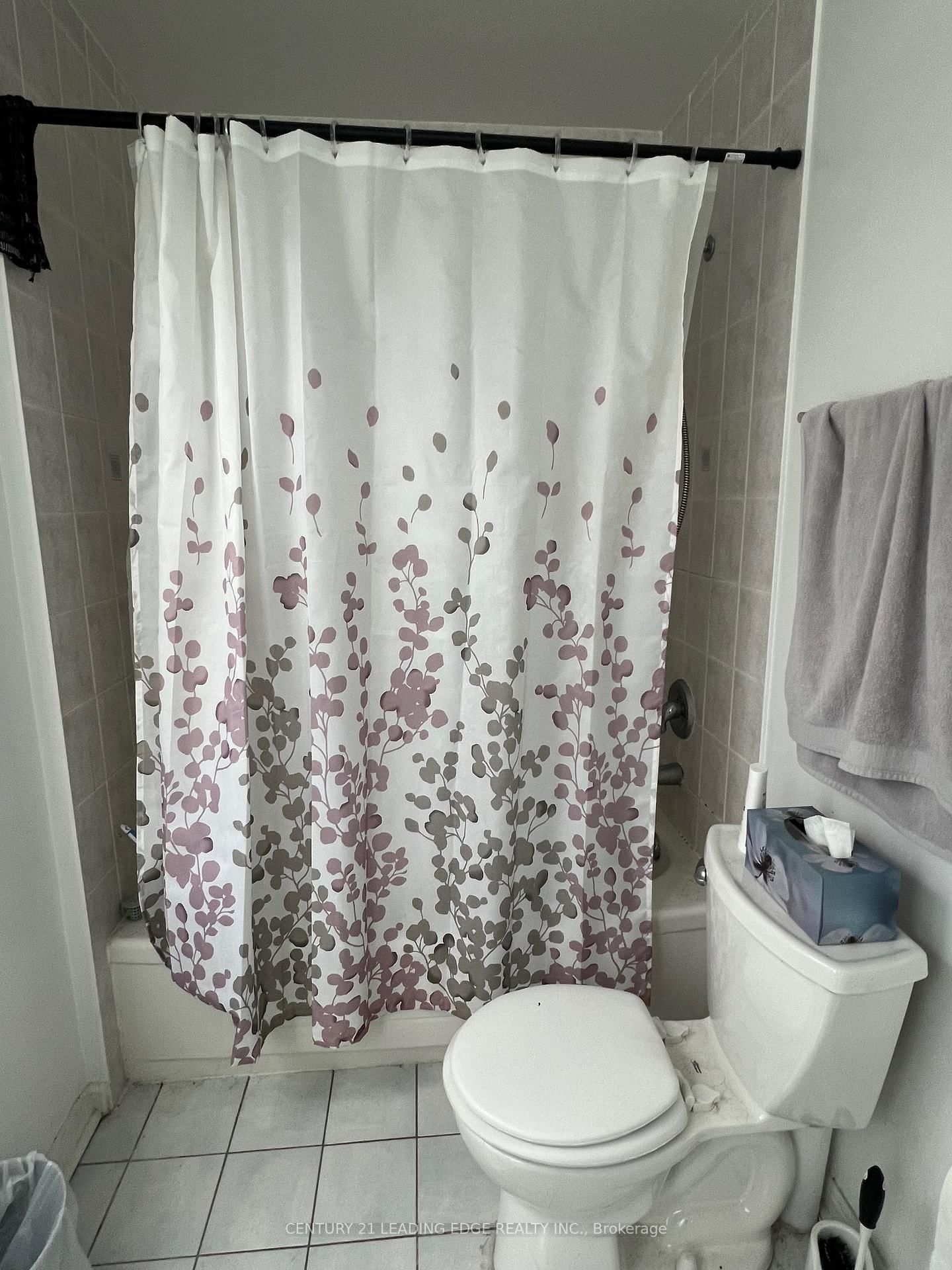 83 TRUMPETER Street, Toronto, ON, photo 4