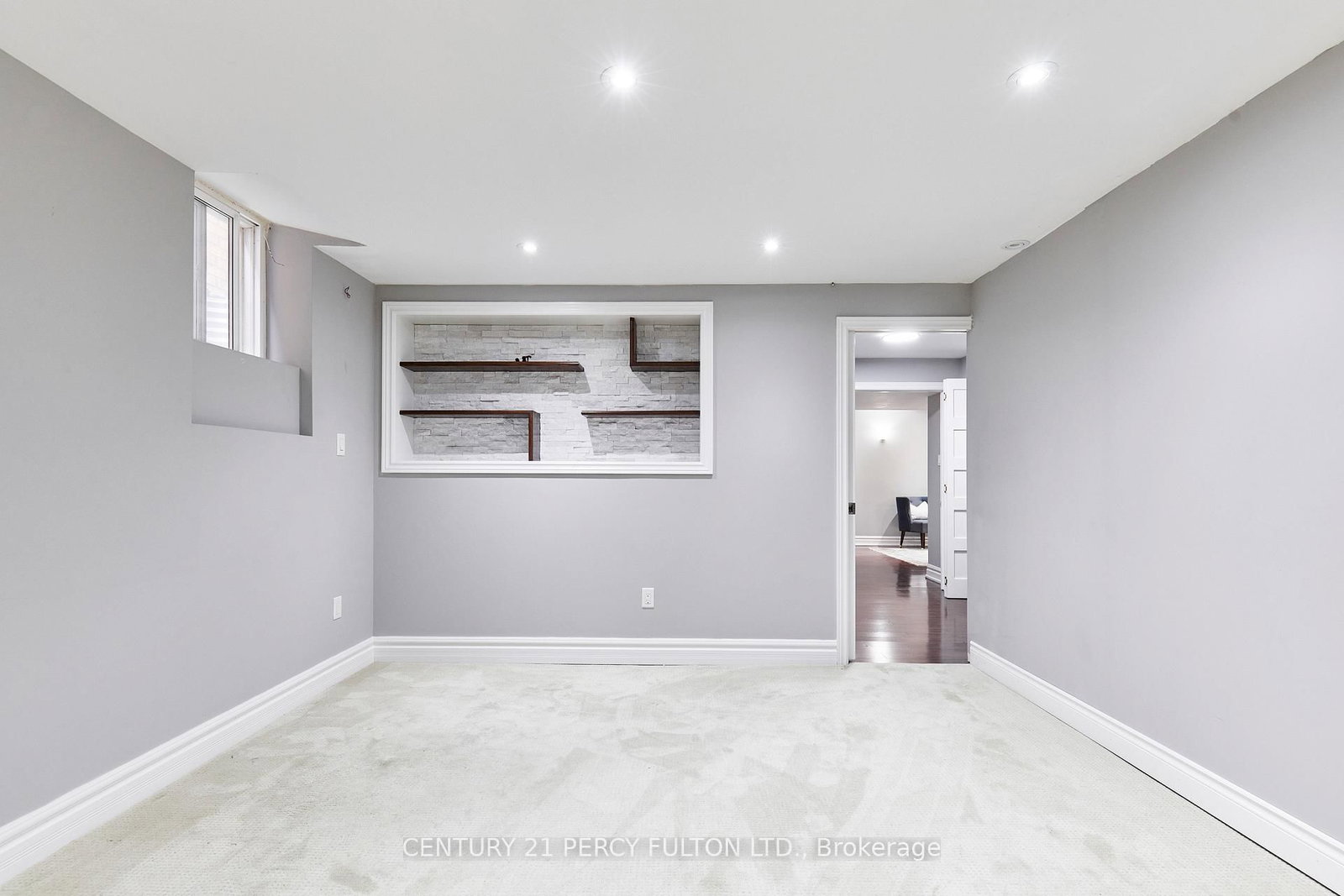7 Schoolbridge Street - Photo 36