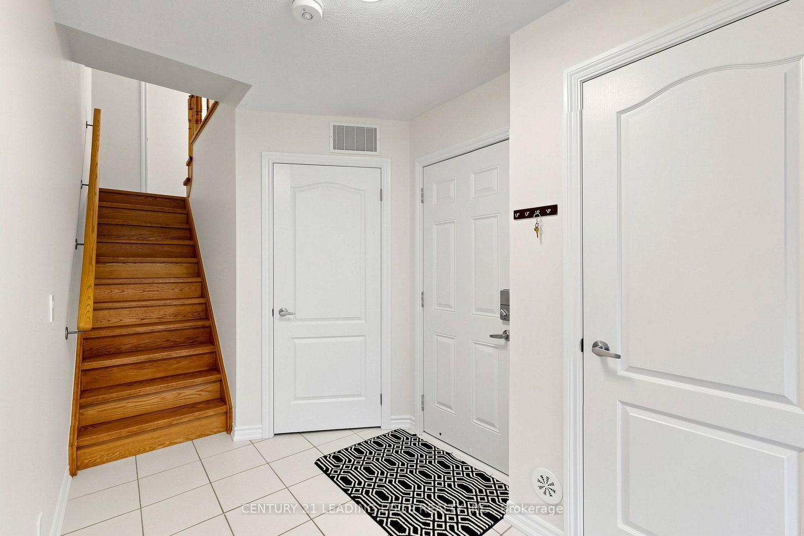 61 Far North Court - Photo 7