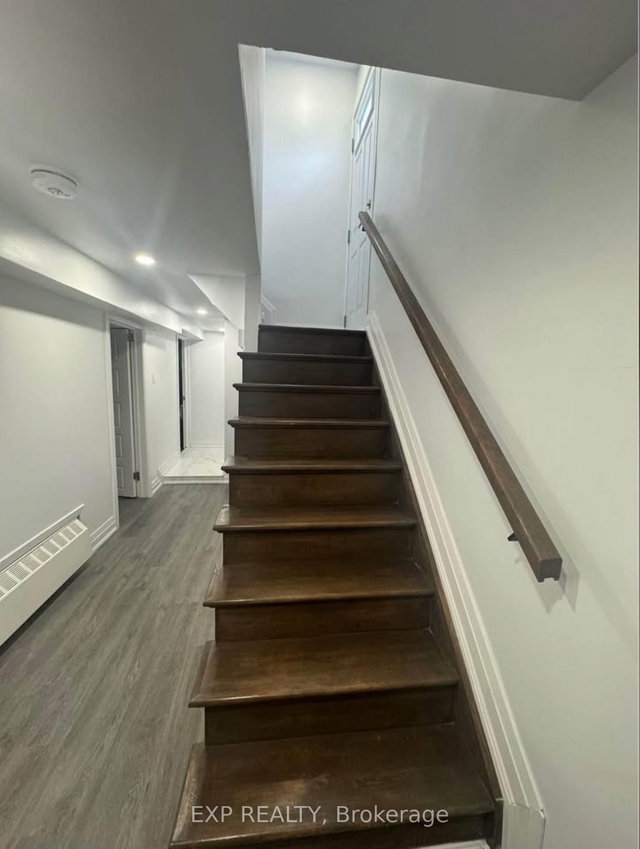 BSMT - 148 Cosburn Avenue S