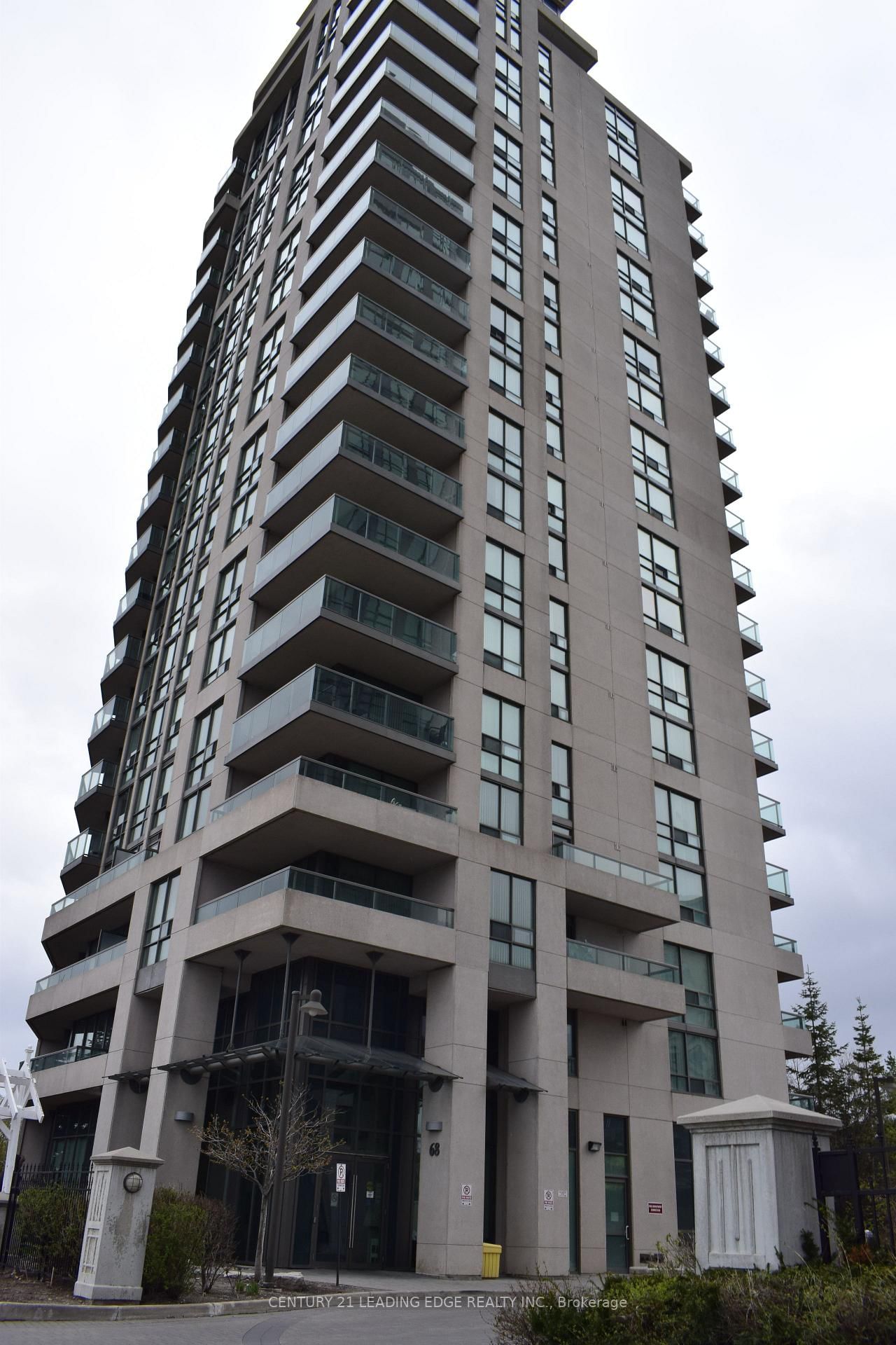 68 GRANGEWAY Avenue, Unit 501
