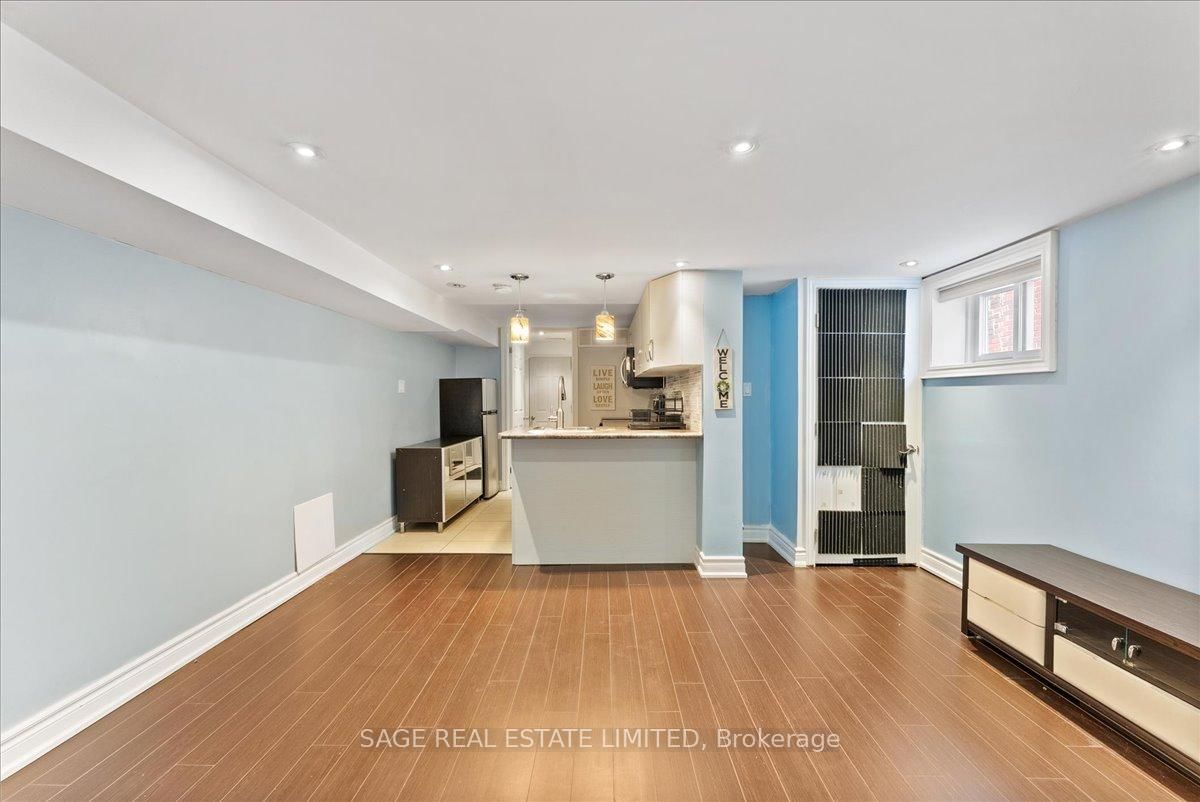 207 Cedarvale Avenue, Unit Lower - Photo 13