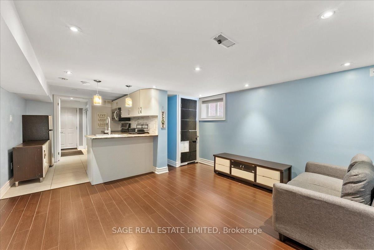 207 Cedarvale Avenue, Unit Lower - Photo 14