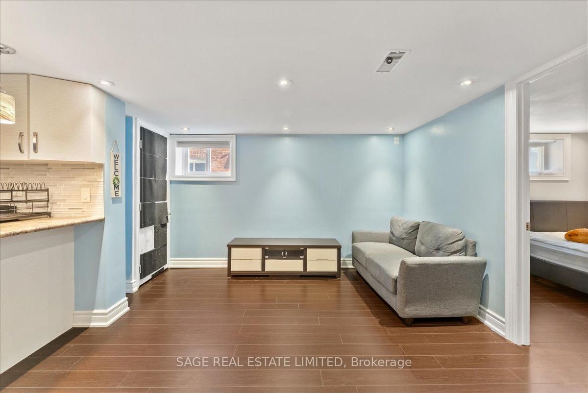 207 Cedarvale Avenue, Unit Lower - Photo 15