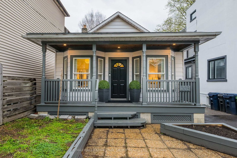 home for sale on 203 Rhodes Avenue