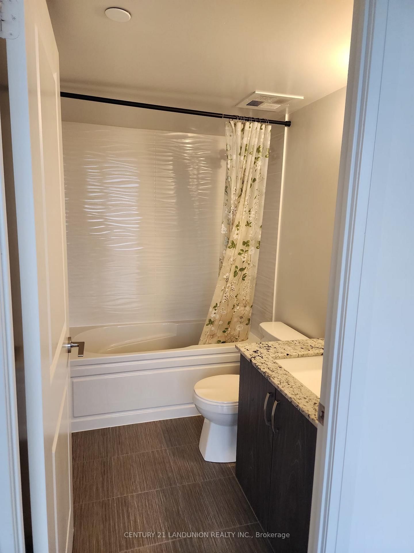 20 Meadowglen Place, Unit 1909 - Photo 10