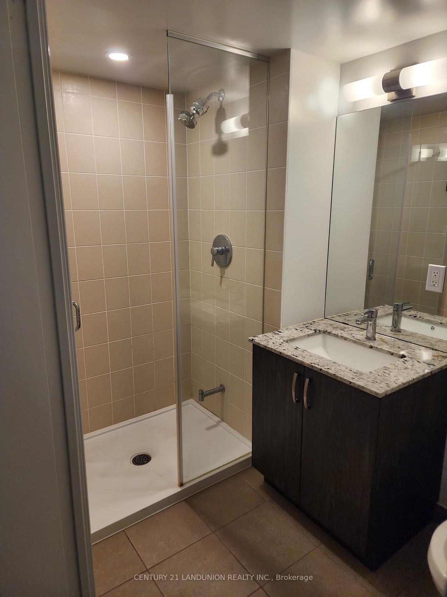 20 Meadowglen Place, Unit 1909 - Photo 16