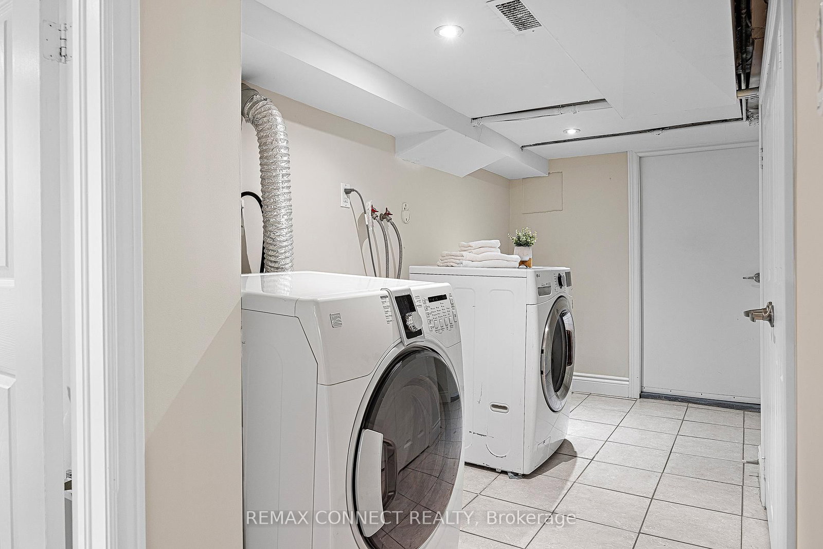 58 Hazelwood Avenue - Photo 37