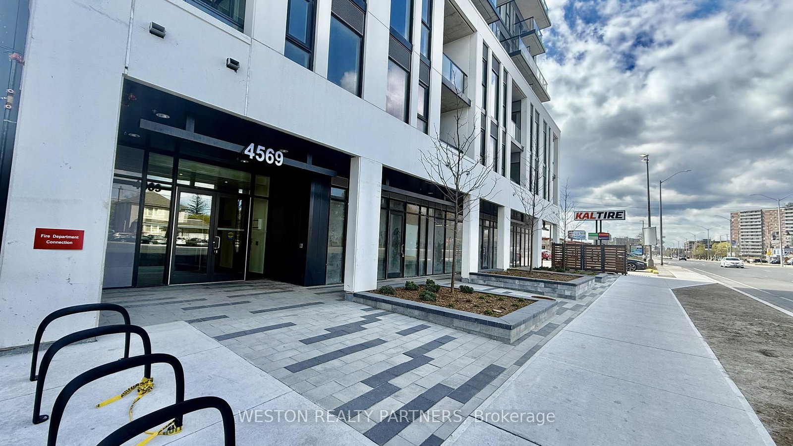 4569 Kingston Road, Unit 01 - Photo 7