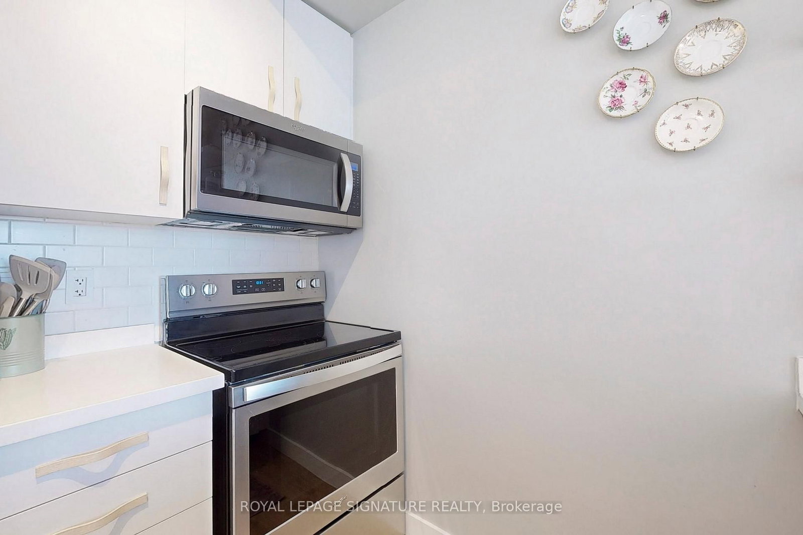 8 Trent Avenue, Unit 821 - Photo 8