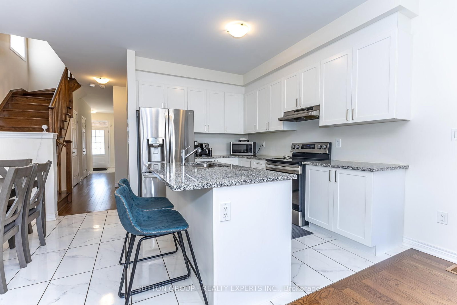 130 Ice Palace Crescent - Photo 12