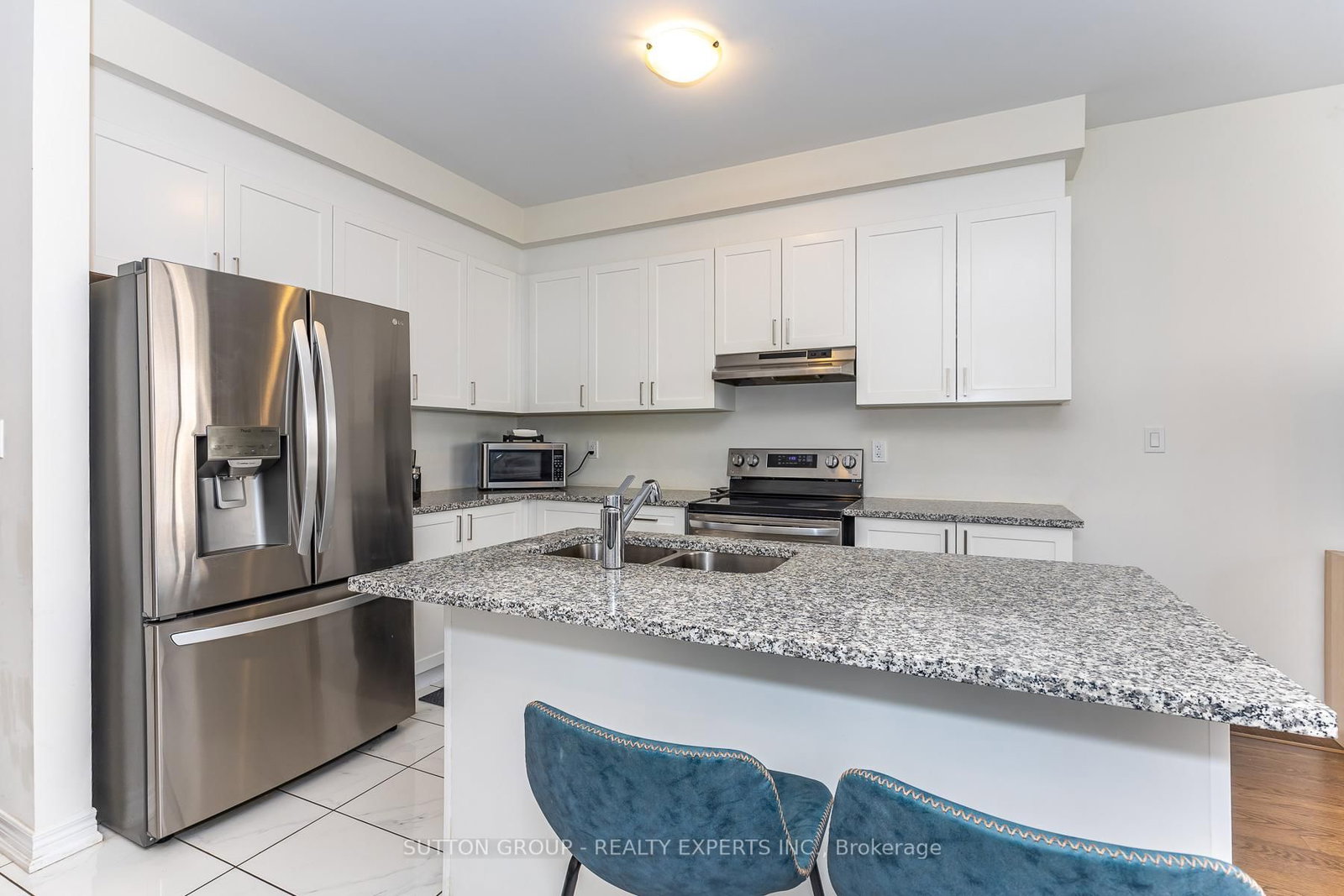 130 Ice Palace Crescent - Photo 15