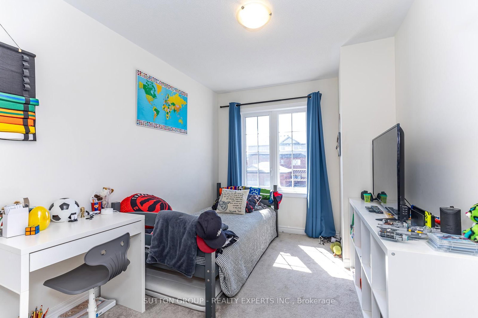 130 Ice Palace Crescent - Photo 32