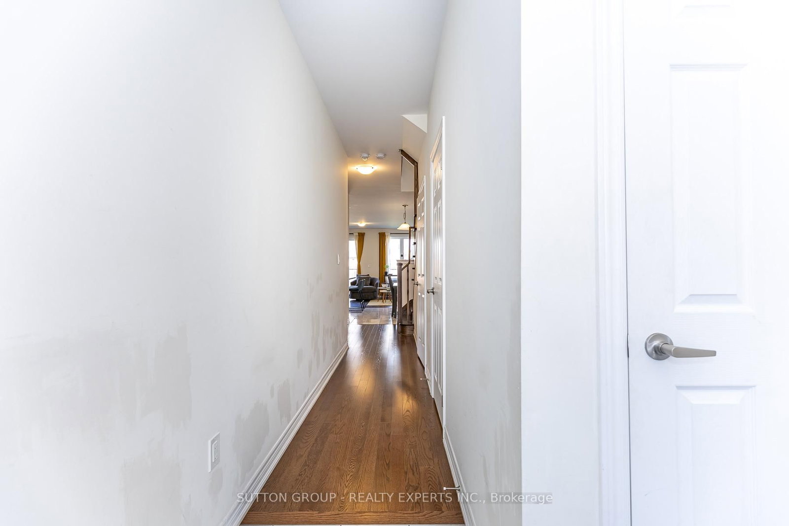 130 Ice Palace Crescent - Photo 4
