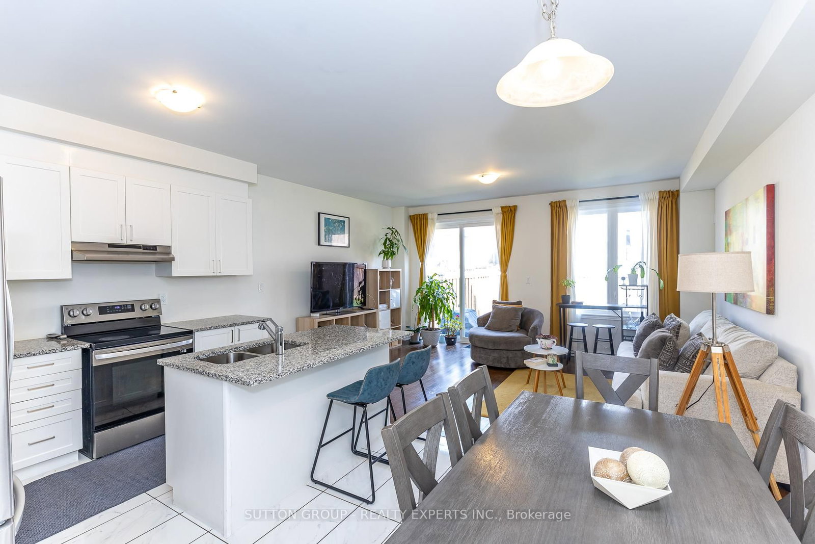 130 Ice Palace Crescent - Photo 8
