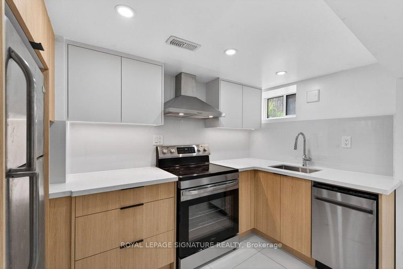 Lower - 146 Coleridge Ave, Toronto, M4C 4H6 | Image 2