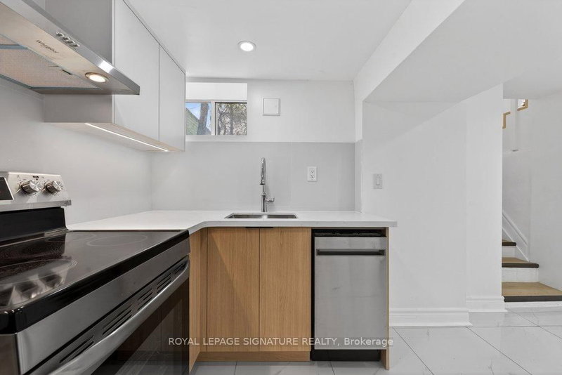 Lower - 146 Coleridge Ave, Toronto, M4C 4H6 | Image 3
