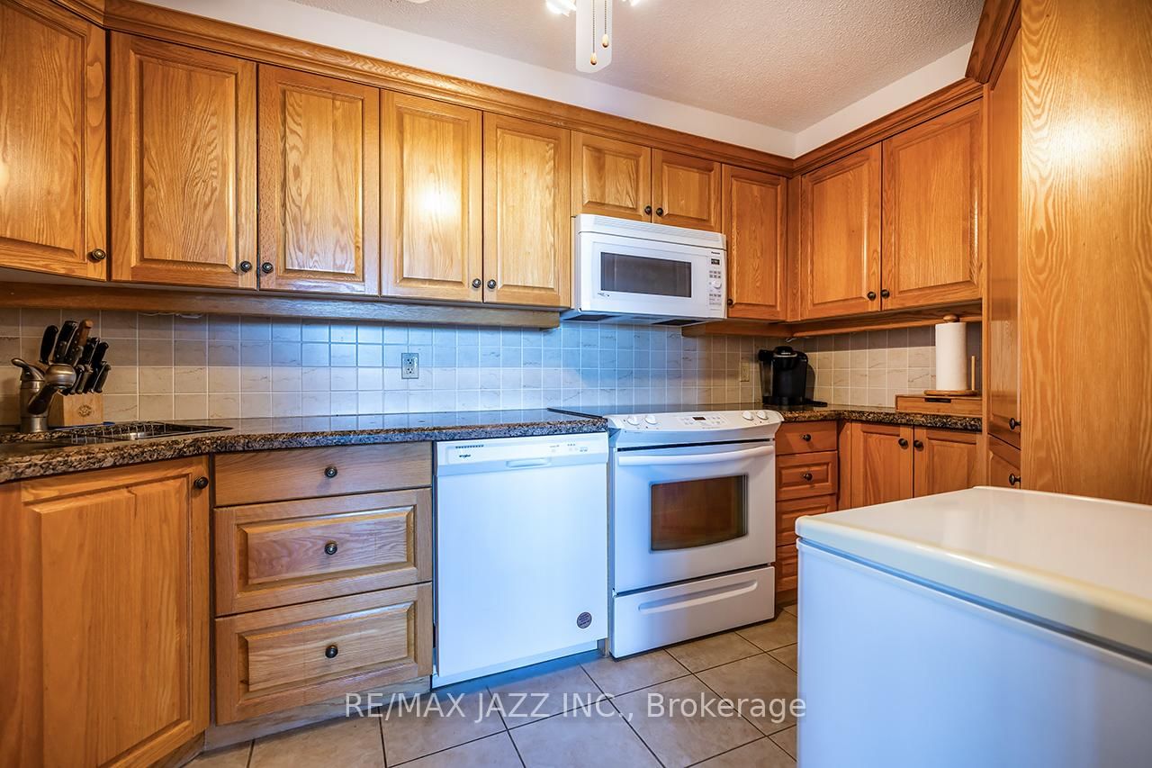 55 William Street E, Unit Ph 7 - Photo 3