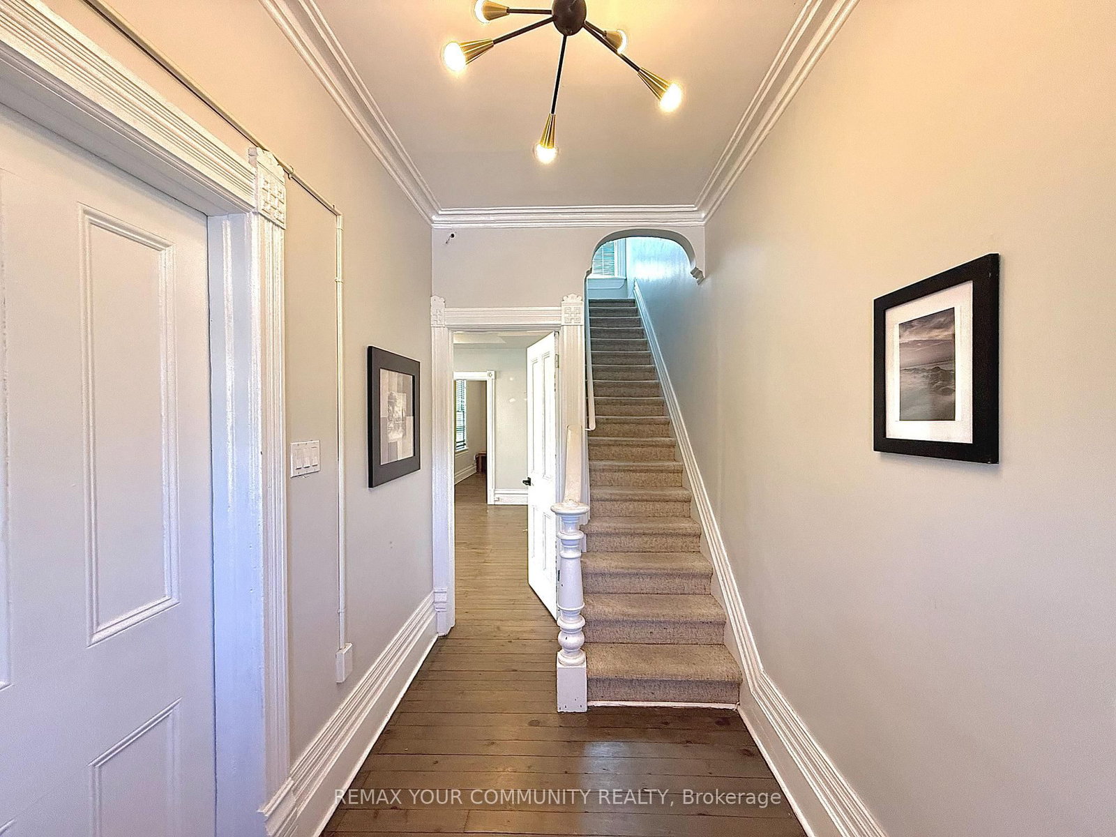 575 Kingston Road W - Photo 15
