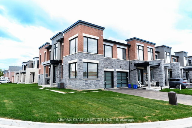 98 Pine Gate Place E
