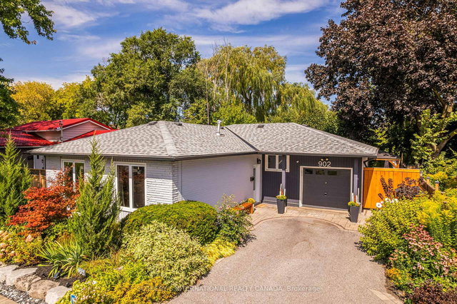 902 Vistula Drive