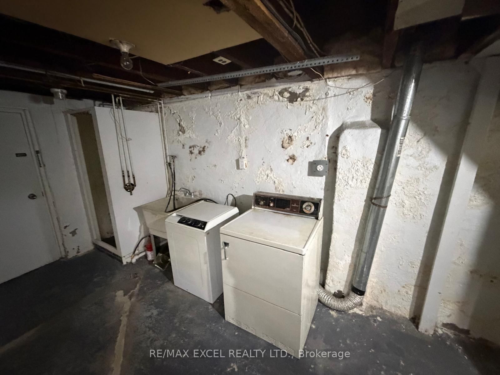 515 Warden Avenue, Unit Main Flr & Bsmt, Unit A - Photo 12
