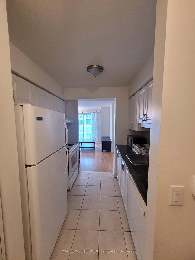 1106 - 70 Town Centre Crt, Toronto, M1P 0B2 | Image 3