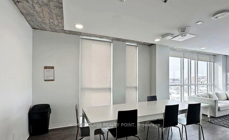 633-1900 Simcoe St, Oshawa, view 12