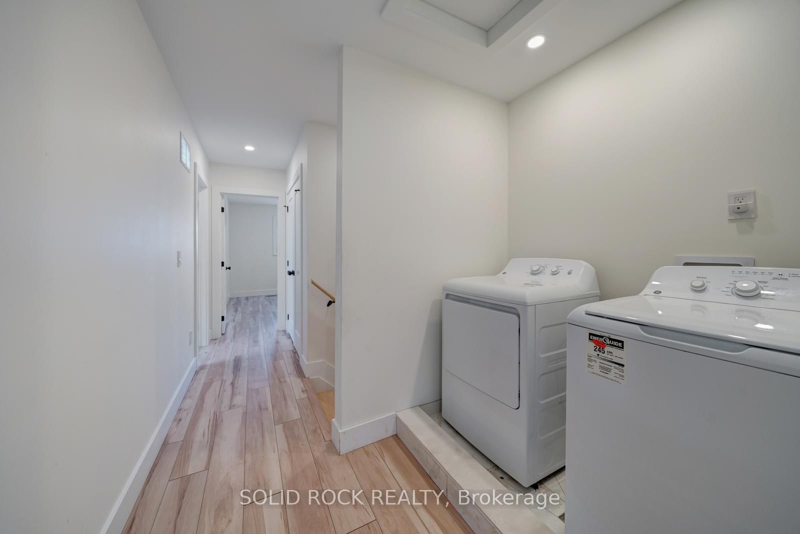 781 Oliva St, Pickering, view 14