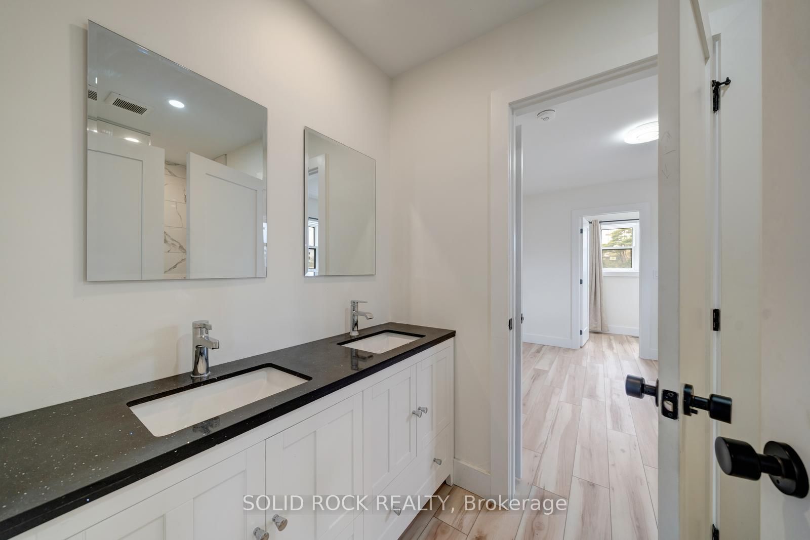 781 Oliva St, Pickering, view 21