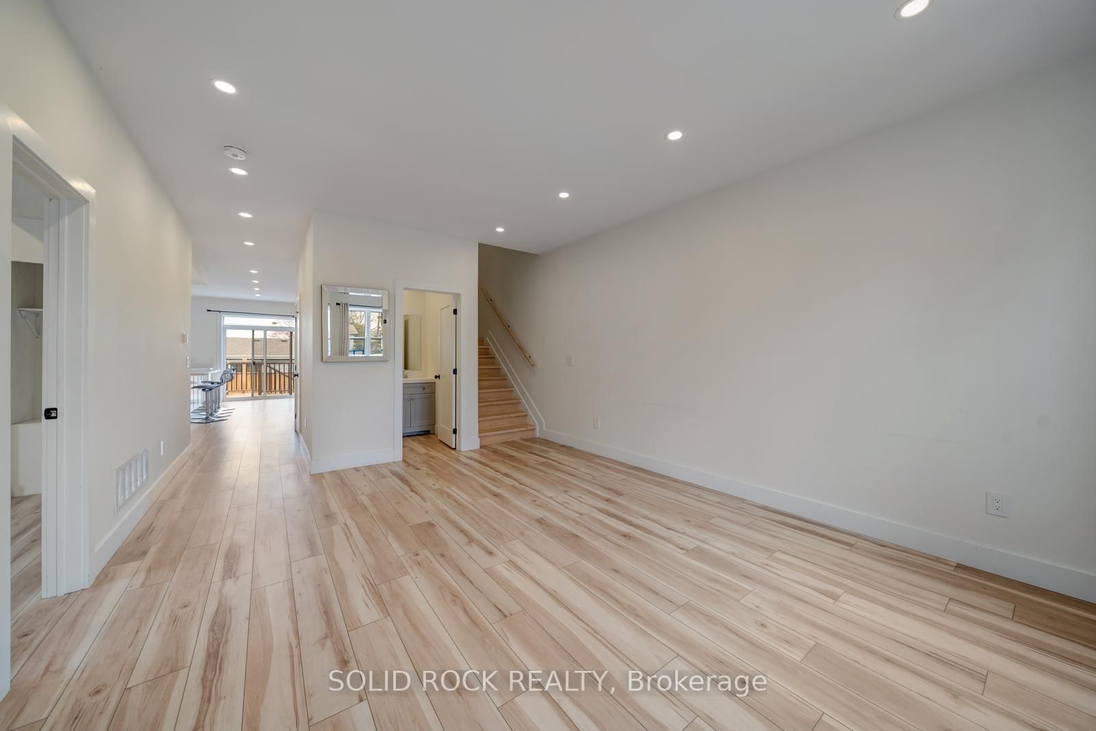 781 Oliva St, Pickering, view 5