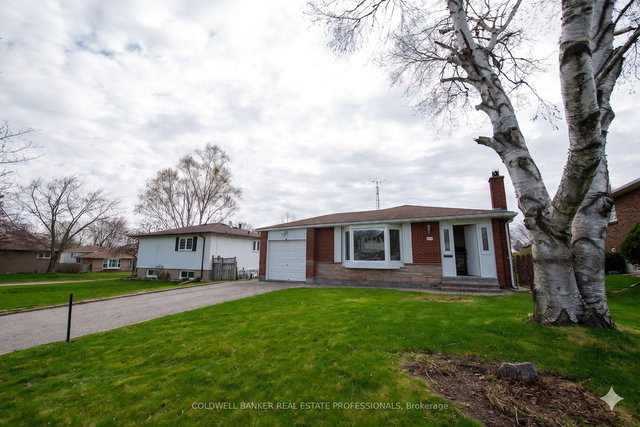 133 Clover Ridge Drive E