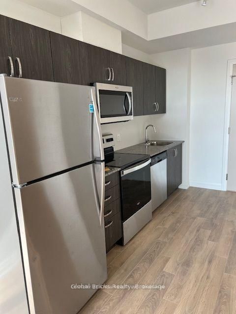 10 Meadowglen Place, Unit 410 - Photo 3
