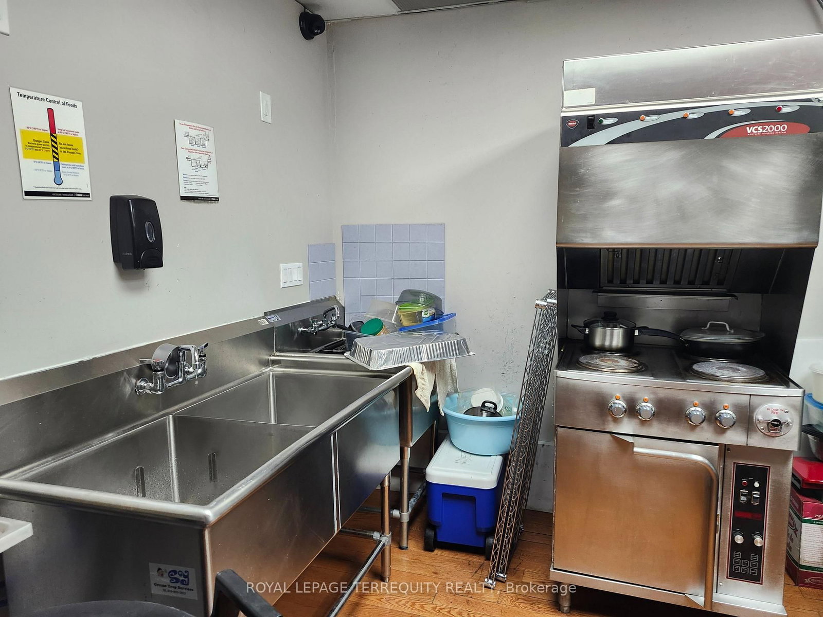 1370 Birchmount Road, Unit 1 - Photo 18