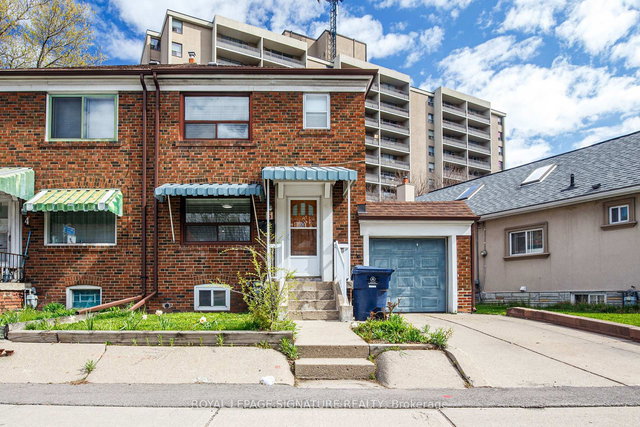 6 Cosburn Avenue