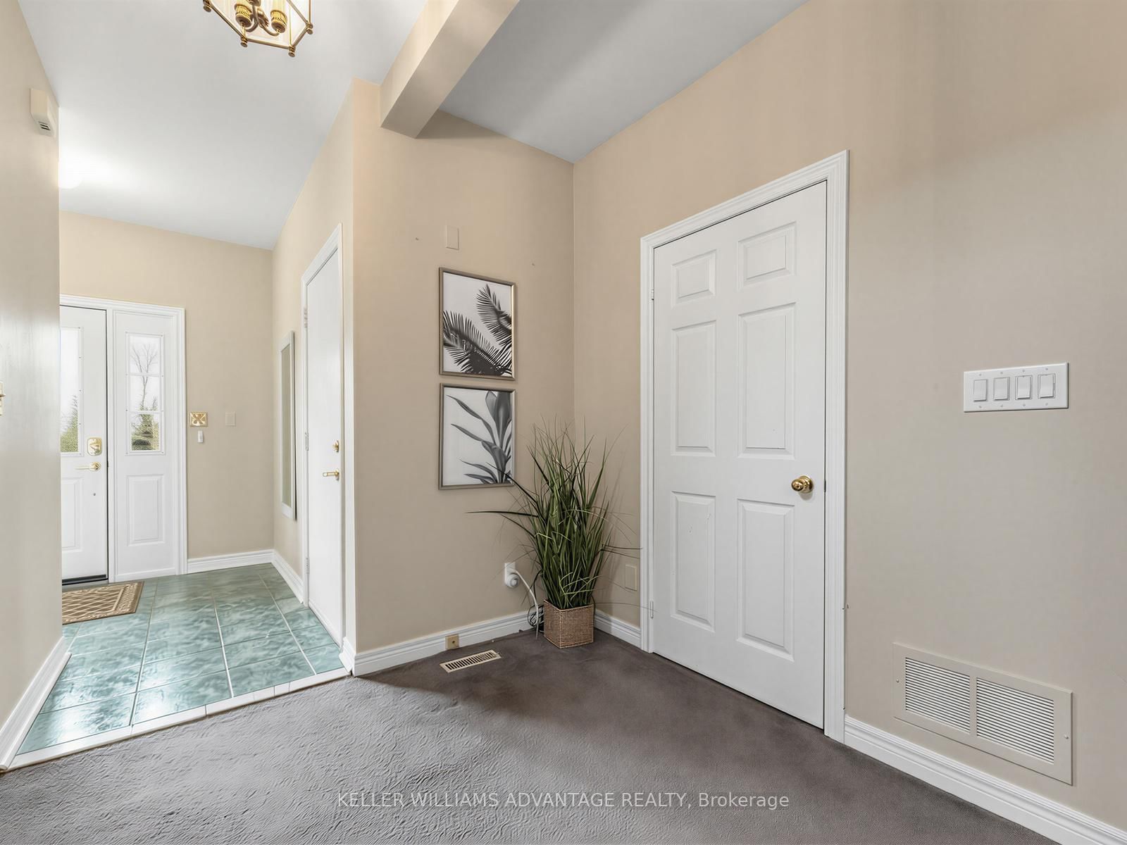 98 Coalport Drive - Photo 3