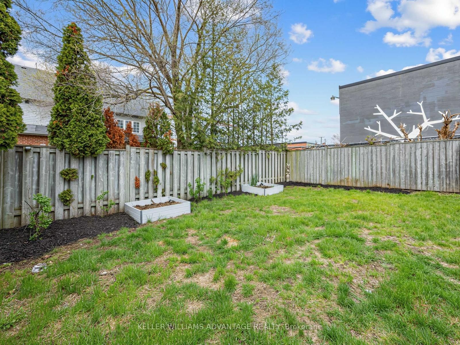 98 Coalport Drive - Photo 33