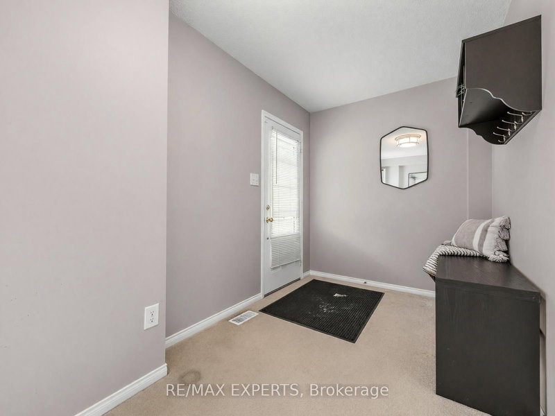 125 Devineridge Ave, Ajax, L1Z 0K6 | Image 2