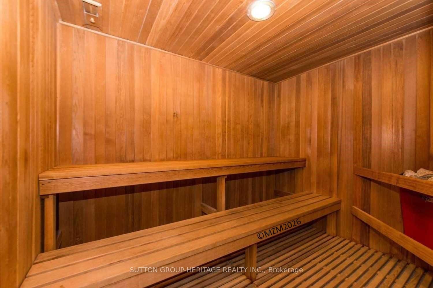712 Rossland Road E, Unit 1109 - Photo 28