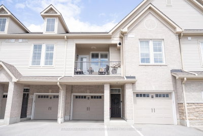 1-bed Townhouse, Condo · 1430 Gord Vinson Ave