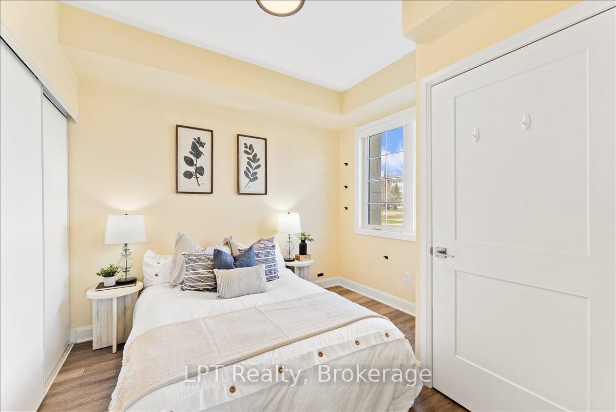 50 Lakebreeze Drive, Unit 102 - Photo 21