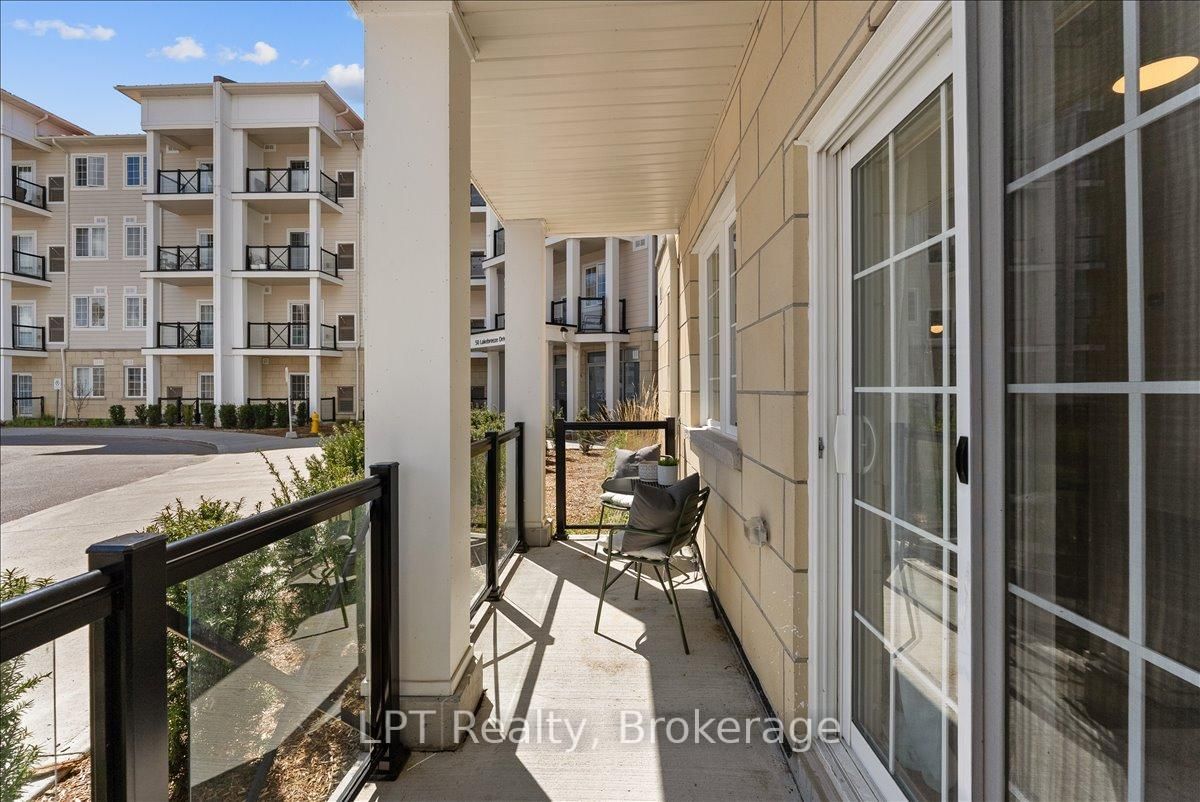 50 Lakebreeze Drive, Unit 102 - Photo 30