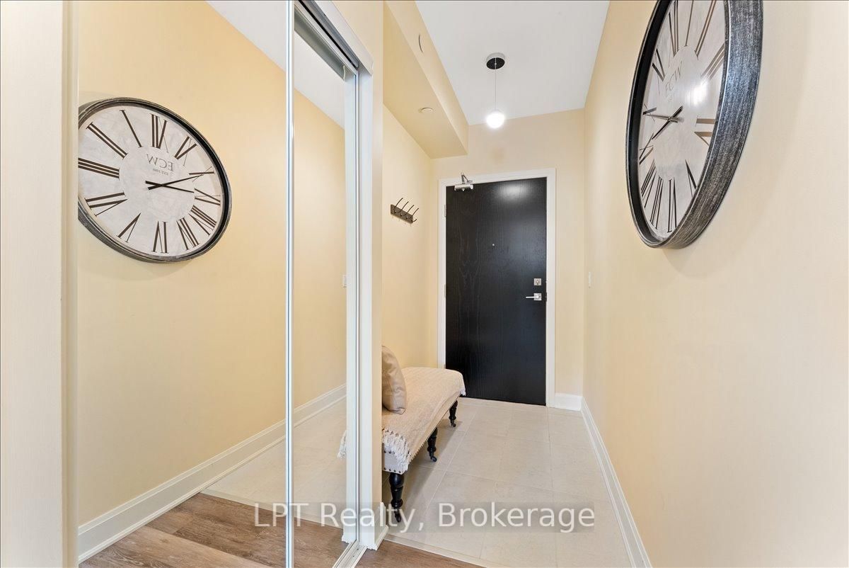 50 Lakebreeze Drive, Unit 102 - Photo 5
