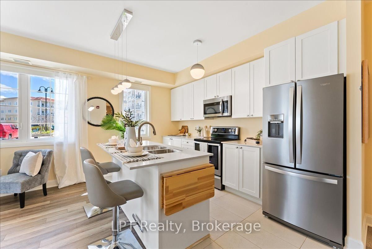 50 Lakebreeze Drive, Unit 102 - Photo 8
