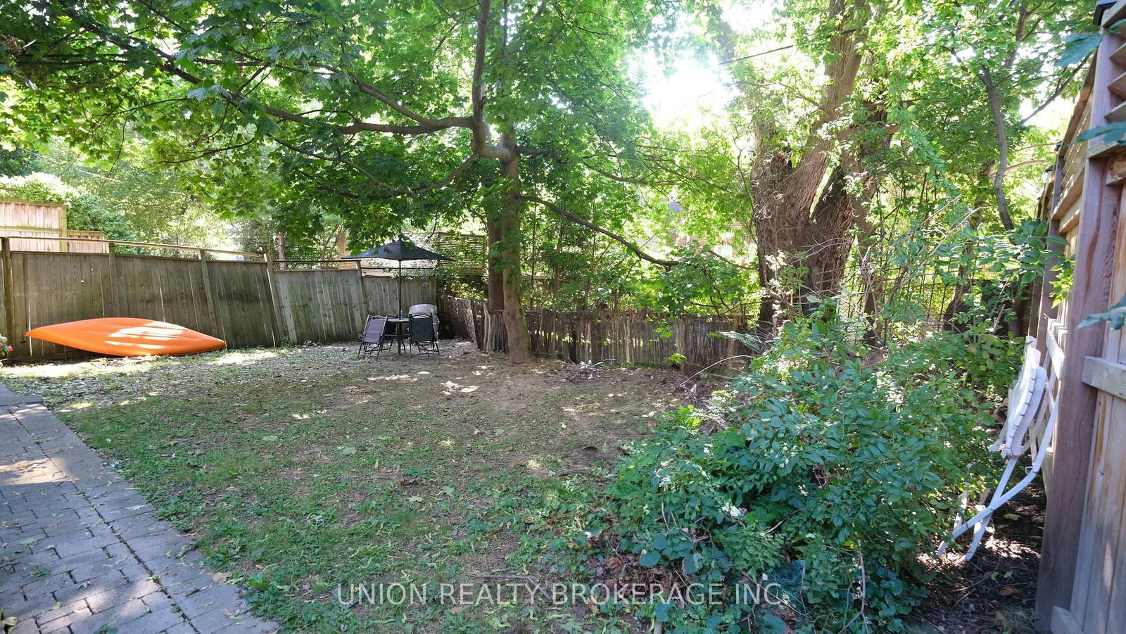 20 Balsam Avenue, Unit Main - Photo 17